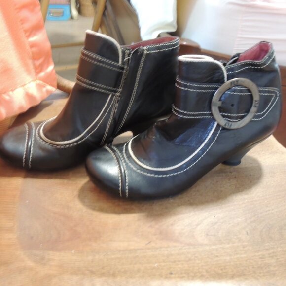 Booties from Fly London - Picture 3 of 5